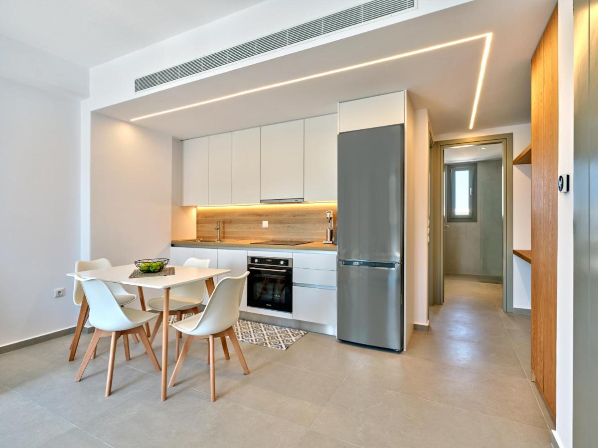 Paros Gem
