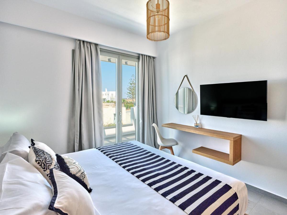 Paros Gem * Naoussa