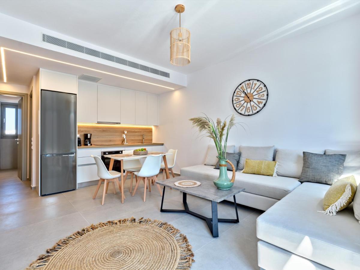 Paros Gem *